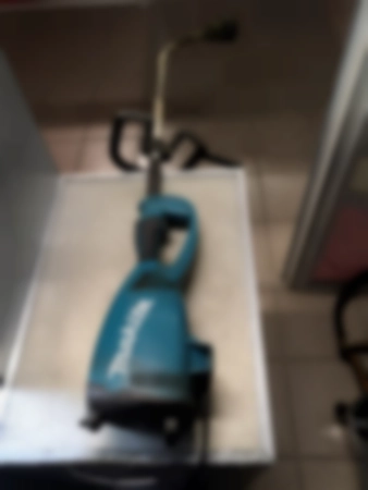 Ремонт садовых триммеров Makita UM4030