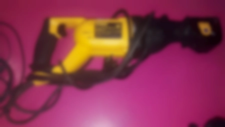 Ремонт электропил DeWALT