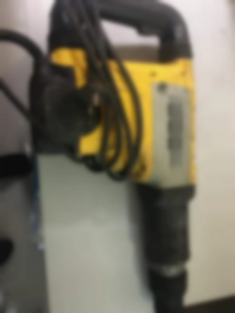 Ремонт отбойных молотков DeWALT d25730