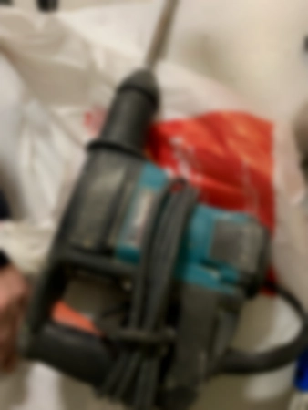 Ремонт отбойных молотков Makita HR 3000c