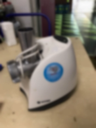 Ремонт мясорубок VITEK VT 1673