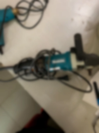 Ремонт полировальных машинок Makita 9237CB