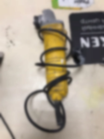 Ремонт болгарки DeWALT Отсутствует