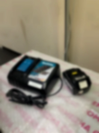 Ремонт зарядных устройств Makita DC18RC T