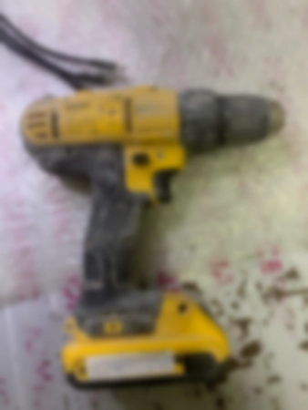 Ремонт шуруповертов DeWALT DCD771